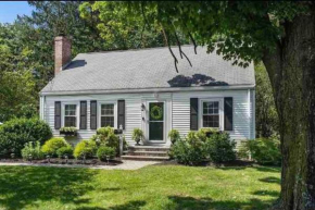 Entire House w/Mini Cinema: Suitable For A Family, Framingham